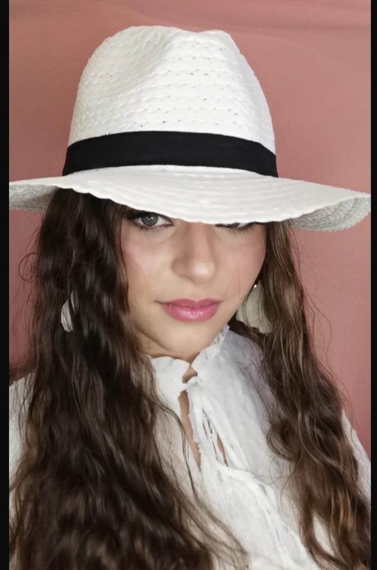 כובע חוף “מלאני” לבן